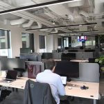 Doar 27 dintre angajati se declara fericiti la locul de munca 55 afirma ca angajatorii nu le ofera suficient sprijin studiu