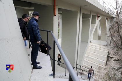 FOTO Investitie cruciala pentru peste 35000 de vranceni Receptia finala a lucrarilor la podul de la Prisaca Valea Sarii