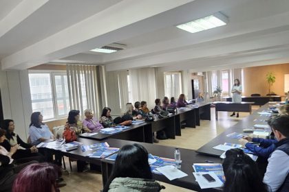 Tuberculoza nu mai trebuie sa fie ascunsa Se poate vindeca Se poate trata Se poate opri