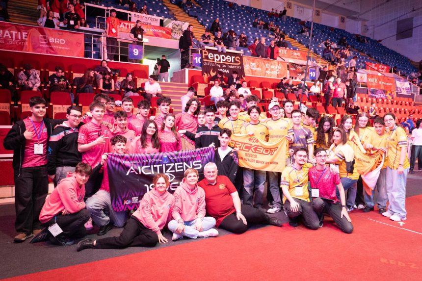VIDEO Echipele de robotica din Focsani pleaca la Campionatul Mondial din SUA cu ajutorul autoritilor locale