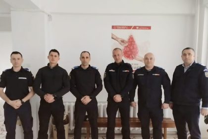 VIDEO Jandarmii din Vrancea s au alaturat campaniei Doneaza sange Salveaza o viata
