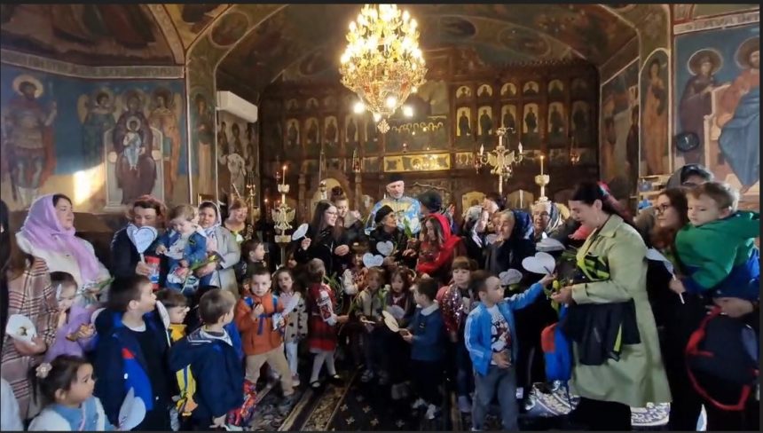 video foto ziua mamei crestine sarbatorita la biserica parohiei ruginesti ii
