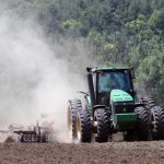 De la tractorist la inspector veterinar oferte diverse de locuri de munca in Vrancea si in strainatate