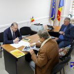 FOTO Nicusor Halici isi continua audientele cu cetatenii