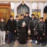 FOTO Parohia Tamboesti cateheze omagiu aurus familiei si diploma pentru o batrana din sat