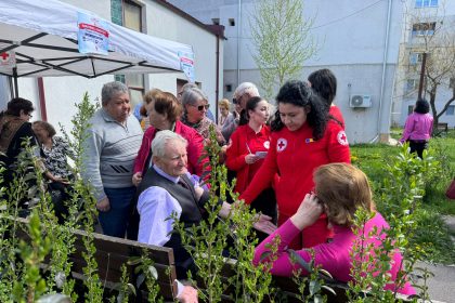 FOTO Parteneriat intre Crucea Rosie si DSP Vrancea pentru Maratonul Sanatatii Preventiona salvezavieti
