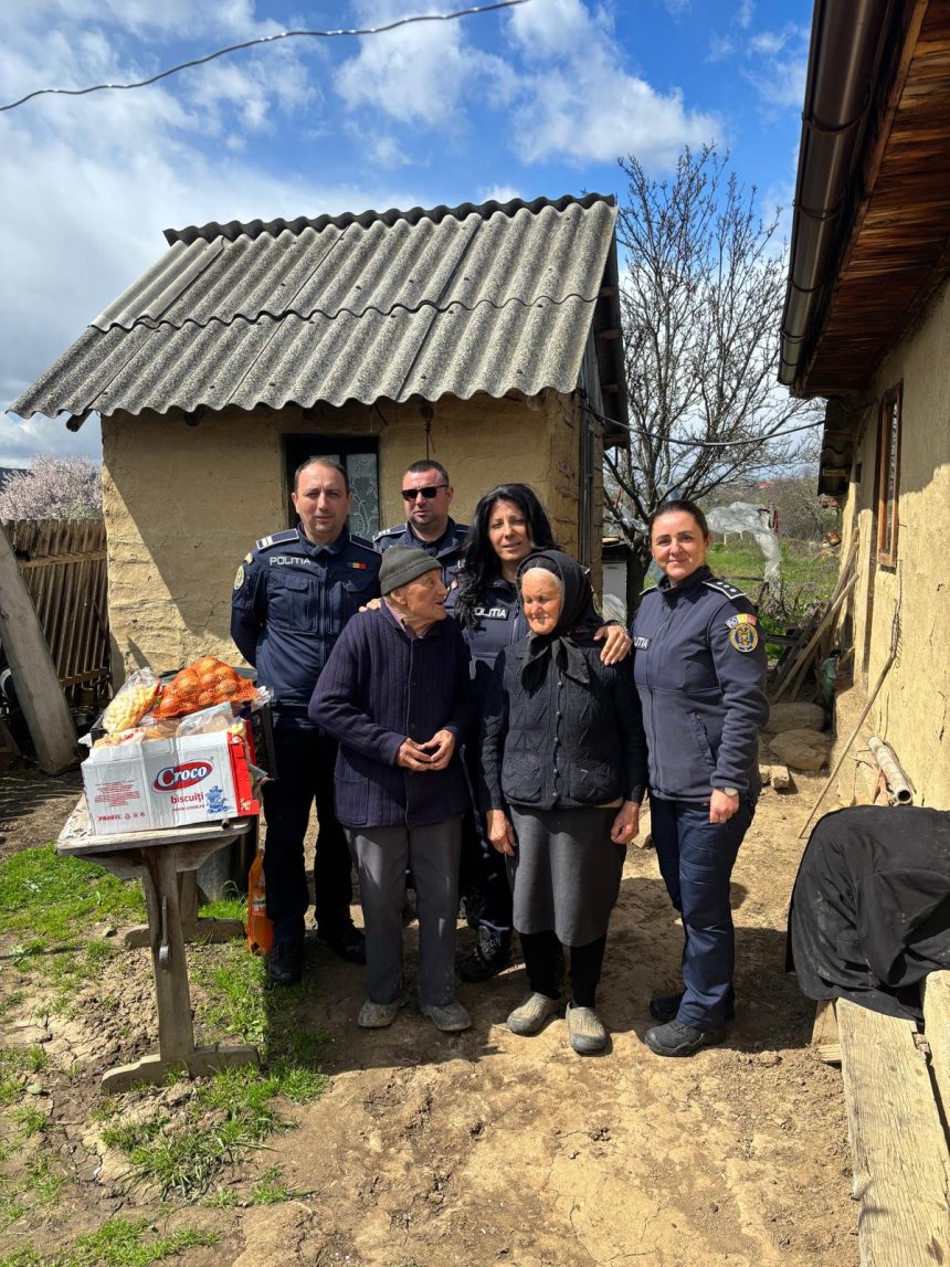 FOTOVIDEO politistii biroului siguranta scolara au adus un strop de confort acolo unde singuratatea sau nevoile dor mai mult