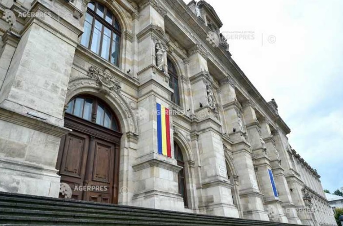 Fost director in Ministerul Proiectelor Europene condamnat la inchisoare pentru ca solicita taxe din salariile subordonatilor