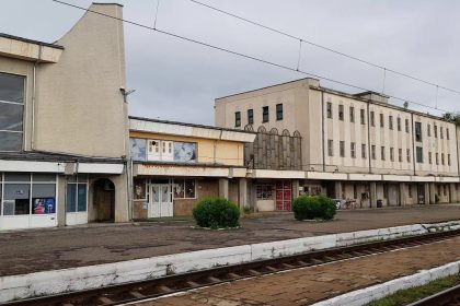 Schimbari in circulatia trenurilor din cauza lucrarilor pe ruta Adjud Onesti