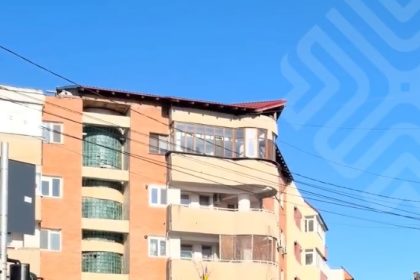 VIDEO Adjud Implementarea sistemului de semaforizare aduce reguli clare pentru siguranta celor care circula in trafic