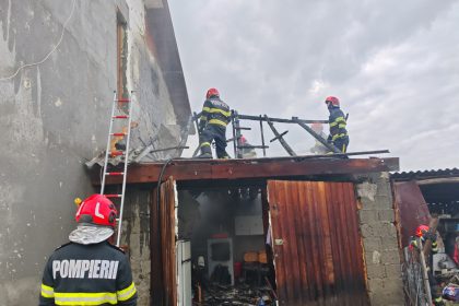 ultima ora foto incendiu la o casa cu etaj in popesti