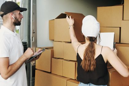 147 de locuri de munca disponibile in Vrancea si 141 in afaceri externe