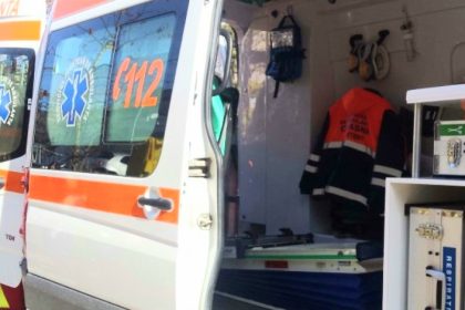 BREAKING NEWS Doua persoane ranite dupa ce au intrat cu motocicleta intr o baliza metalica in apropiere de Tulnici