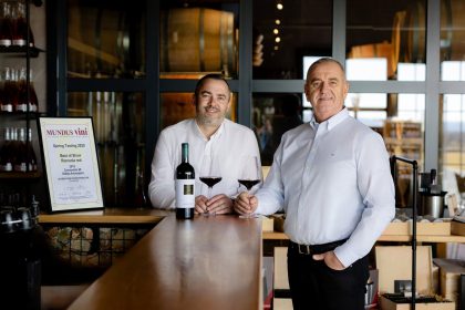 Crama Girboiu realizare istorica la MUNDUS VINI patru titluri consecutive de CEL MAI BUN PRODUCATOR ROMAN si 21 de medalii