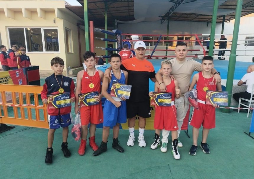 FOTO Box U13 Medalii pentru sportivii de la CS Unirea Focsani