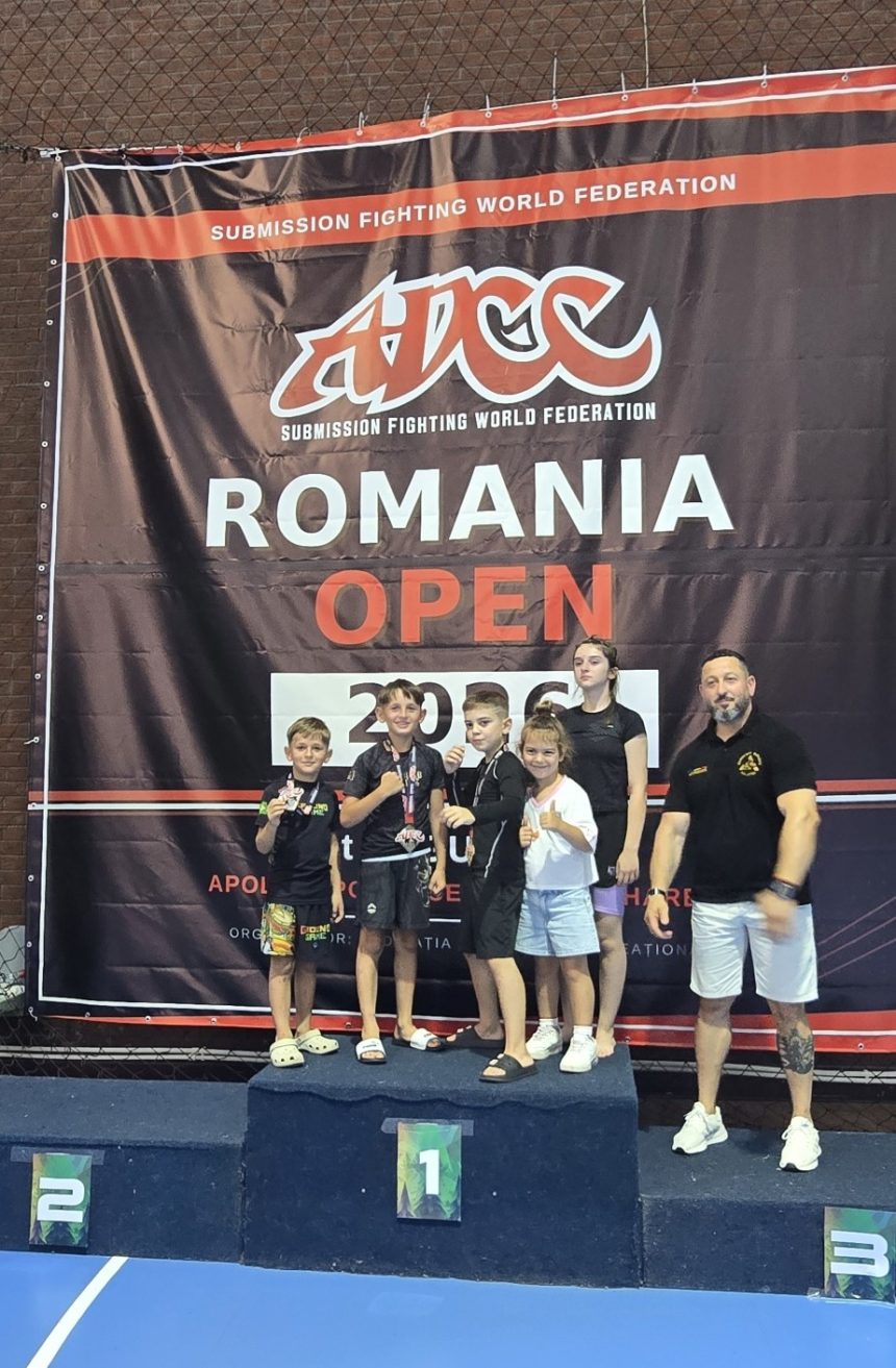 FOTO Medalii pentru sportivii ACS MARINUS la ADCC Romania Open 2026