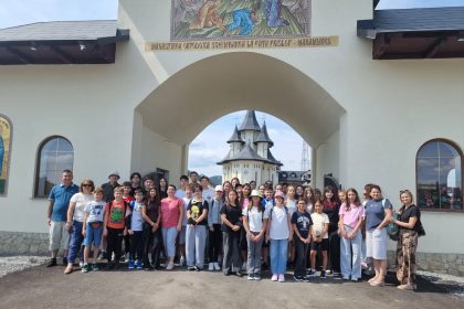 FOTO Tabara de documentare pentru elevii Scolii Alexandru Vlahuta din Gugesti