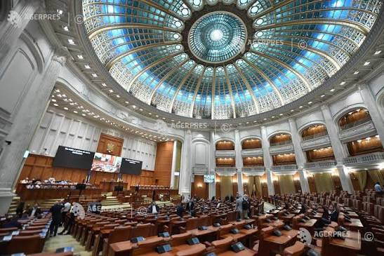 Legea integritatii revizuita aprobata de plenul Camerei Deputatilor