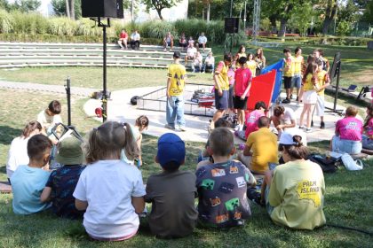 Meci demonstrativ de robotica organizat de tinerii campioni din Focsani