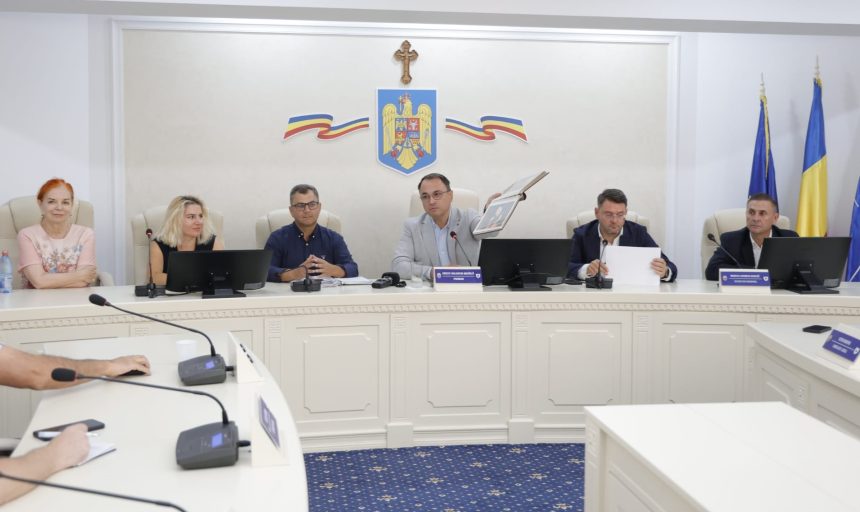 Primarul Cristi Misaila anuleaza reorganizarea Teatrului Pastia Consiliul Local a desfacut decizia luata pe 30 iulie