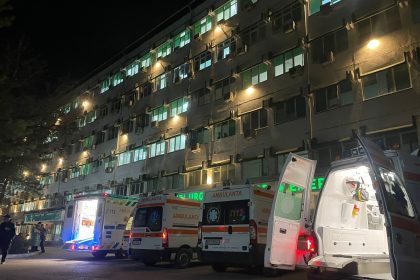 Trei tineri au fost raniti dintr un accident grav in noaptea trecuta la Nereju Mic