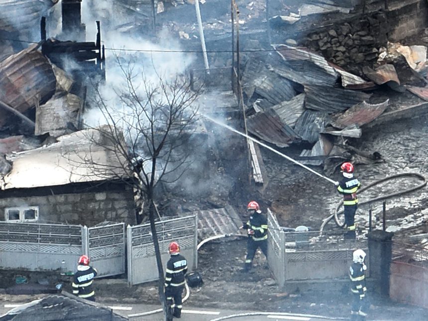 VIDEO 1 5 milioane de lei pentru familiile din Soveja afectate de incendiul de proportii din aprilie