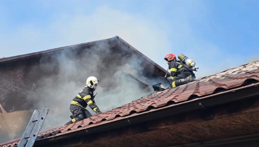 ultim ora incendiu la o locuinta din popesti
