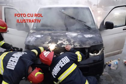 ultim ora masina in flacari pe o strada din focsani doua persoane au avut atac de panica