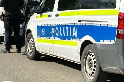 Adjud: 7 percheziții și 3 rețineri într-un dosar de furt; un suspect a fugit din țară