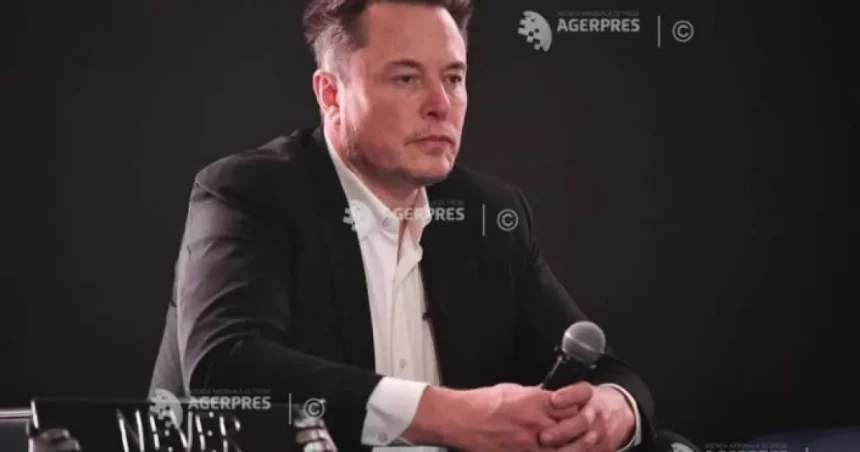 Mama lui Elon Musk spune că acesta era un geniu de la 3 ani și a fost hărțuit la școală
