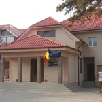 Primăria Gugești închiriază imobile pentru azil de bătrâni și construcție familială